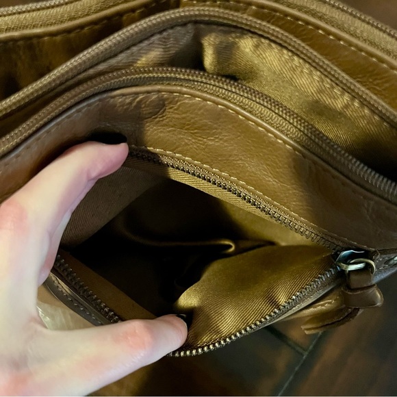 Vintage Great American Leatherworks Brown Crossbody Bag with Adjustable Strap - Picture 3 of 10